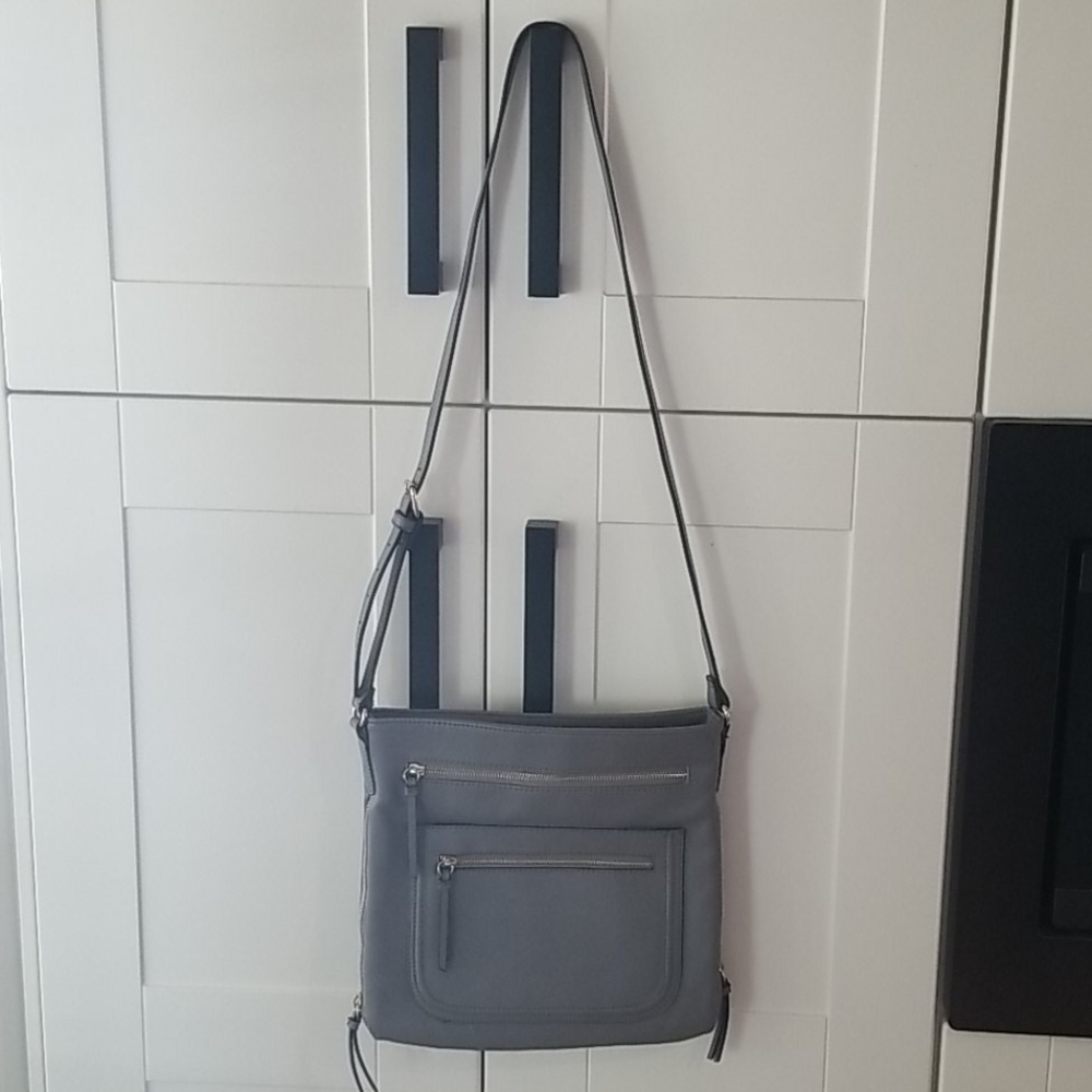 APT 9 gray purse